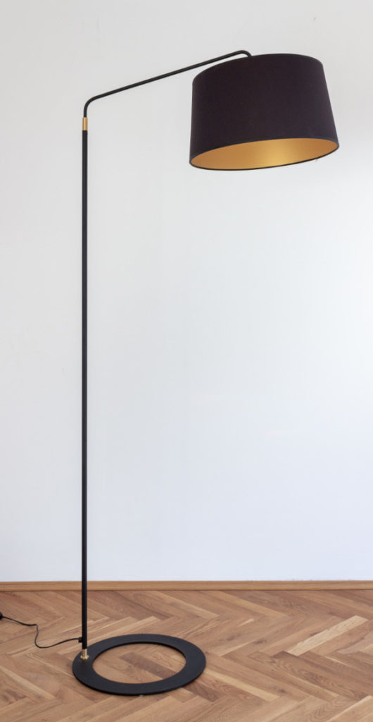 Lampa z ramieniem czarno-złota